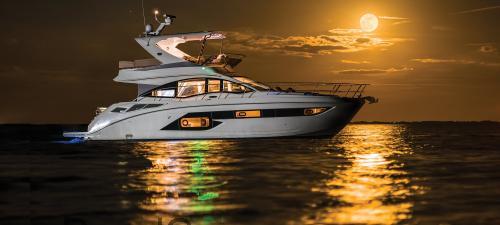 Sea Ray 520 Fly tekniske specifikationer og anmeldelser